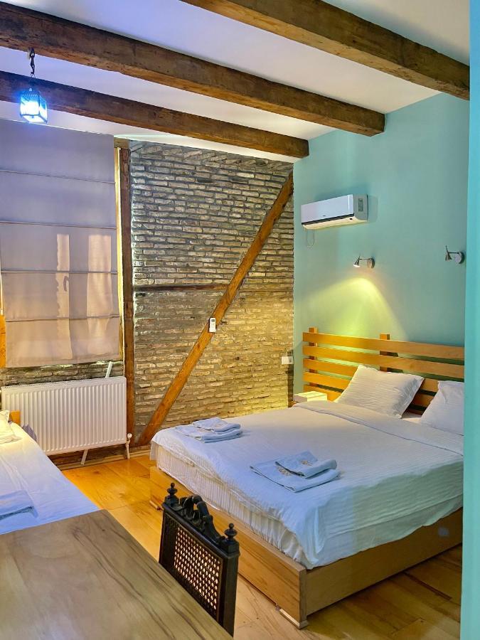Guest House Savane Gori Bagian luar foto