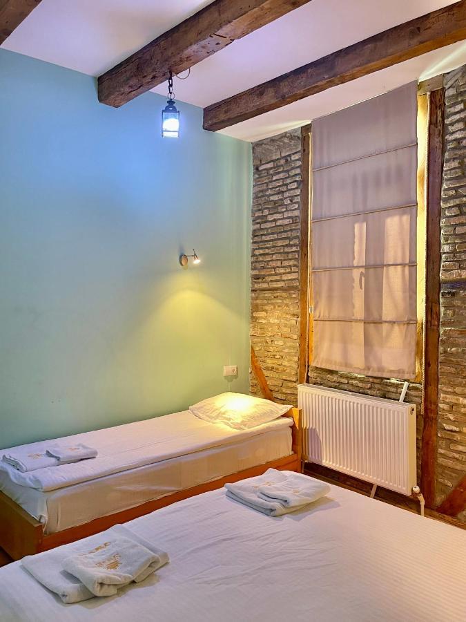 Guest House Savane Gori Bagian luar foto