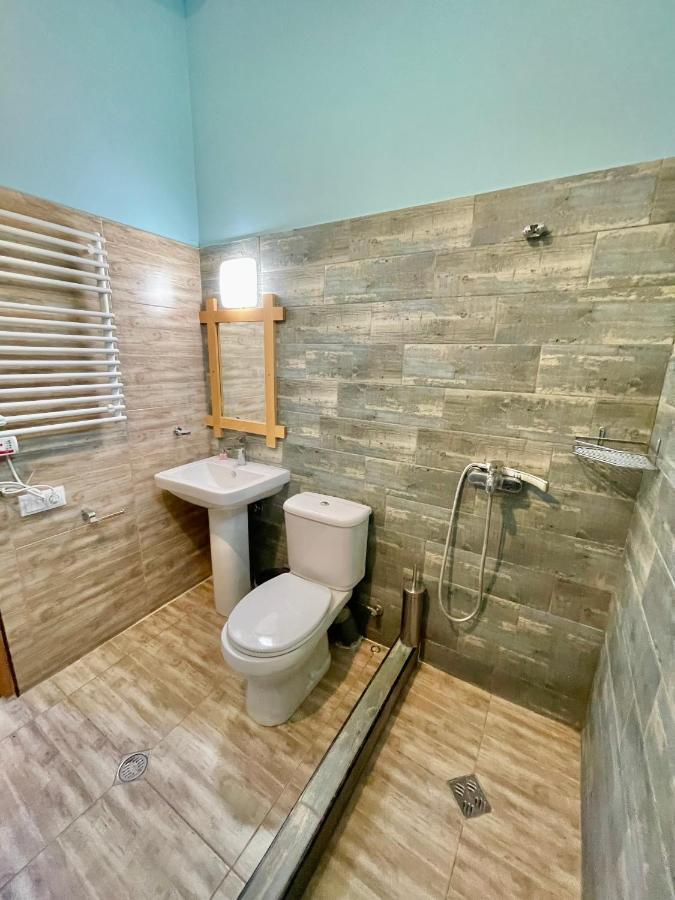 Guest House Savane Gori Bagian luar foto