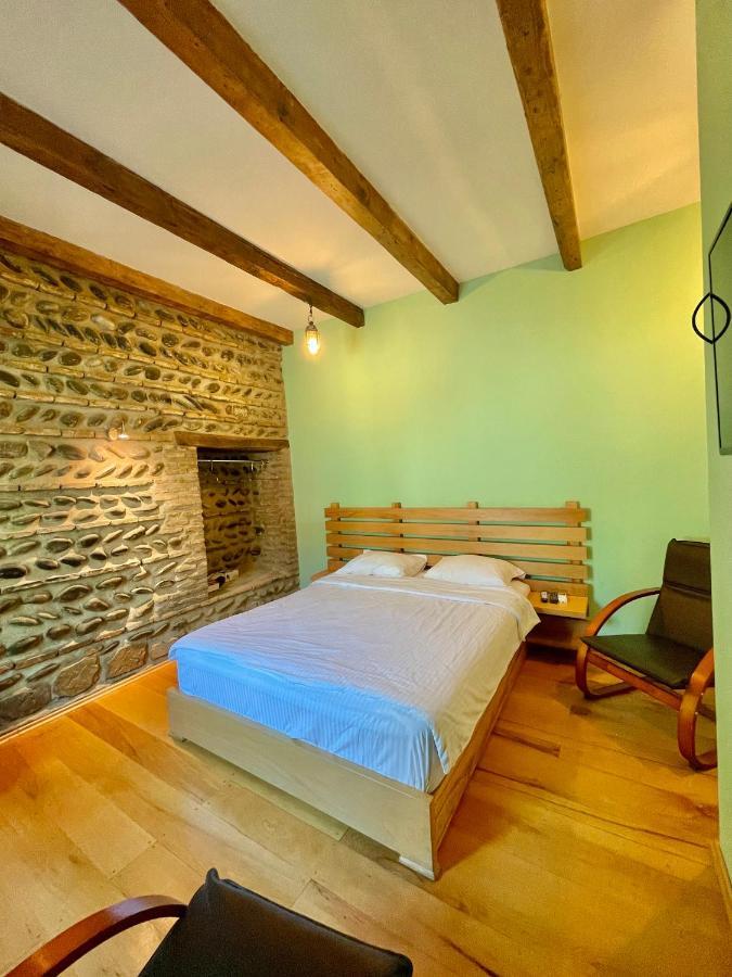 Guest House Savane Gori Bagian luar foto