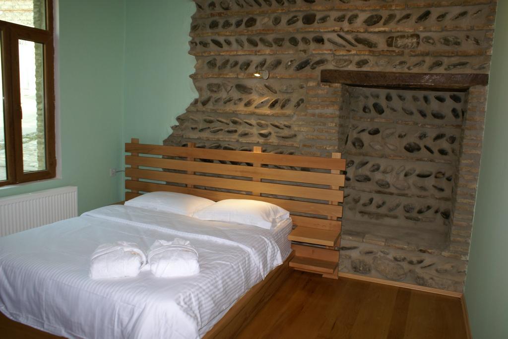 Guest House Savane Gori Bagian luar foto